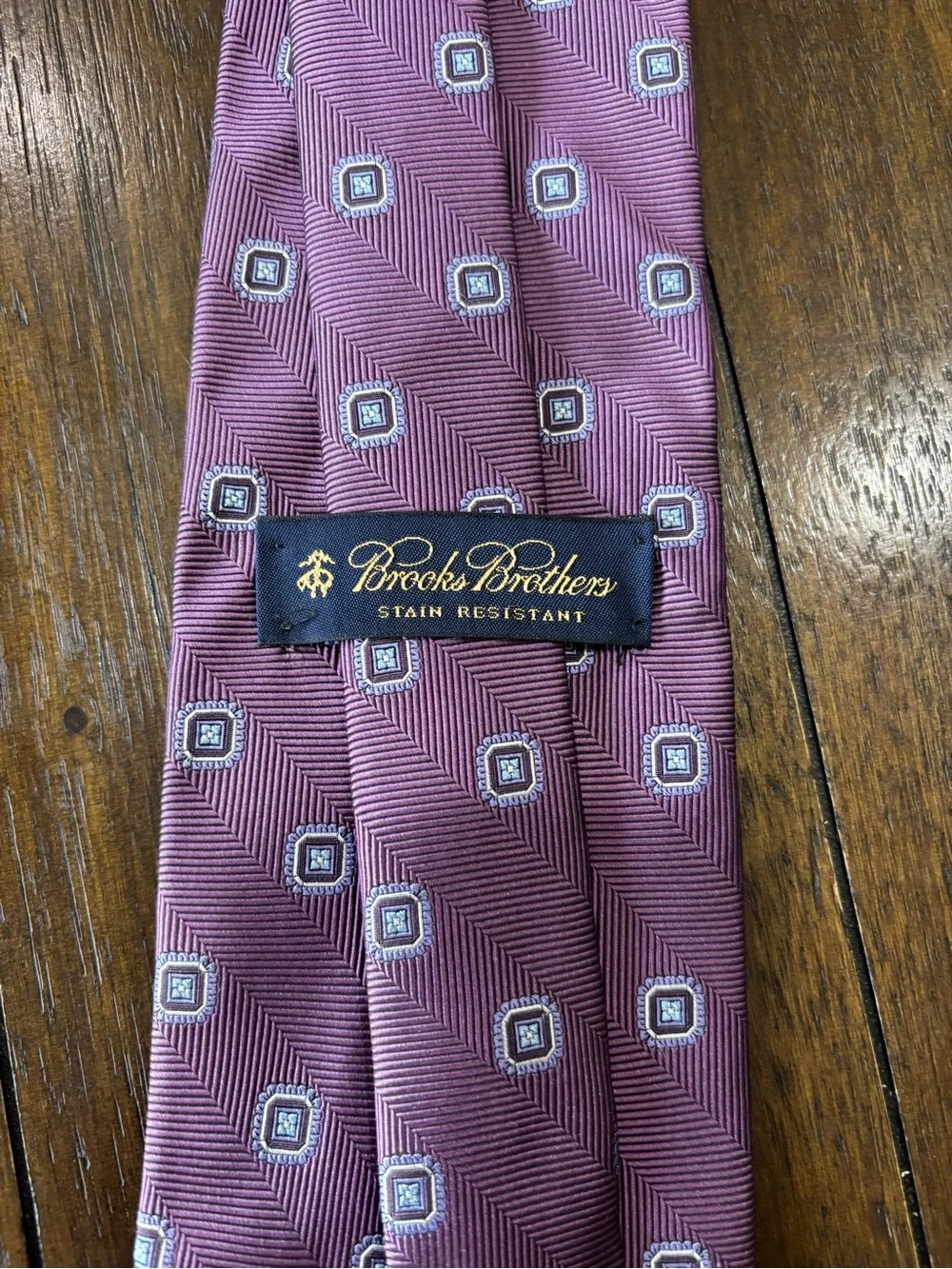 Brooks Brothers Pure Silk Necktie Burgundy Mauve Geometric Made USA Italian Silk